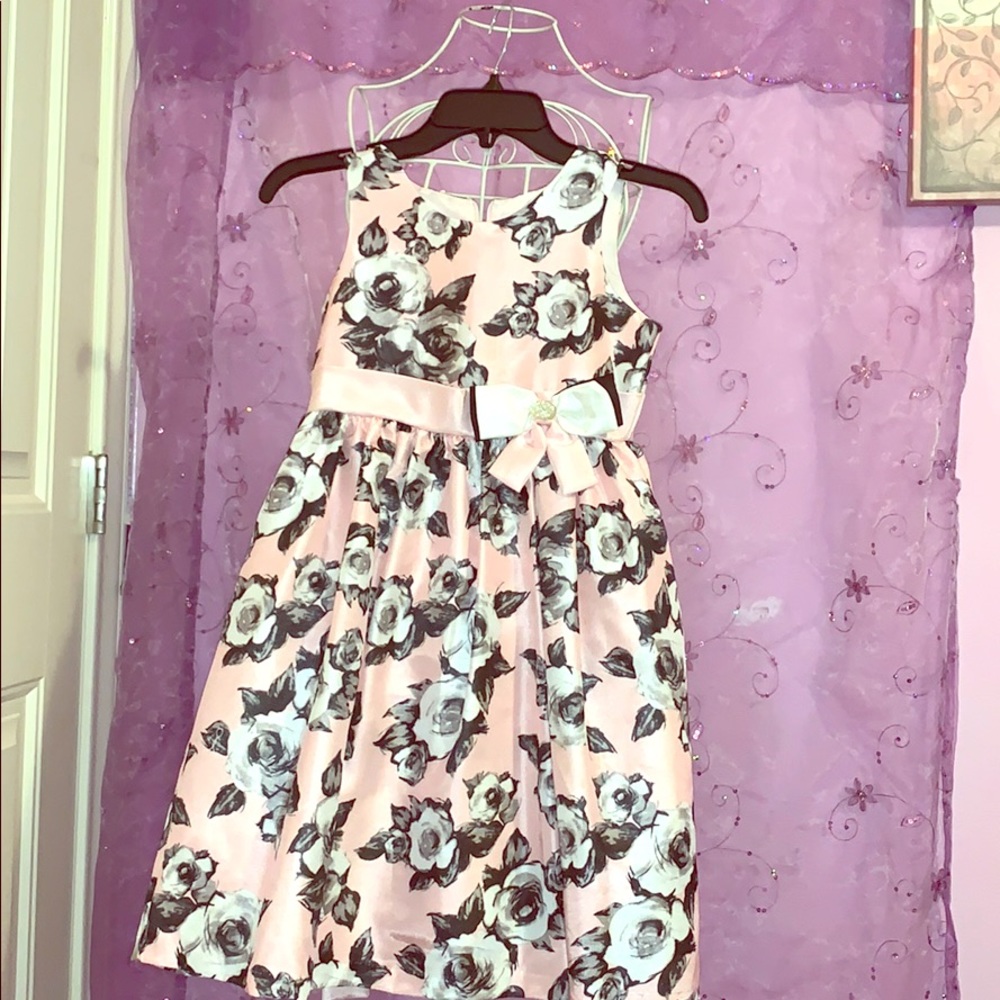 Spring and Summer Time Formal Dress💗